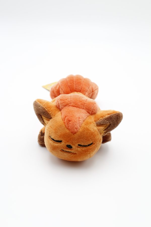 Vulpic kuttari sleep Plüschtier Original Japan Pokemon Center 2016