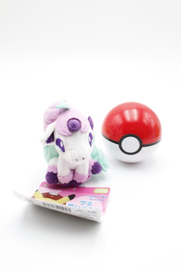 Ponita Galar Puchi Pokeball Plüschtier Original Japan Pokemon Center