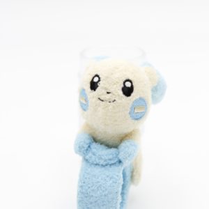 Minun Armreif Plüschtier Original Japan Pokemon Center 2004