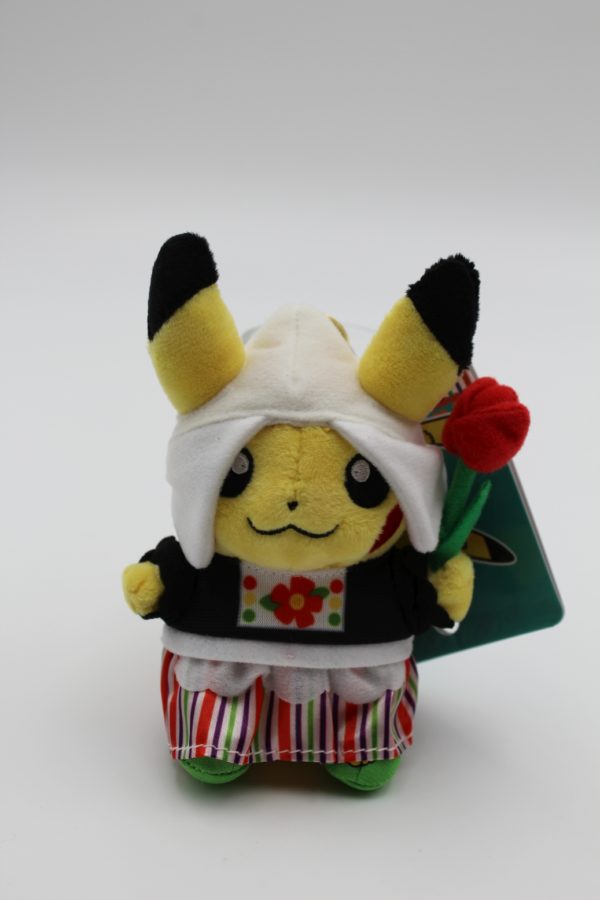 Pikachu Mascot Dutch Plüschtier Original Japan Pokemon Center 2016