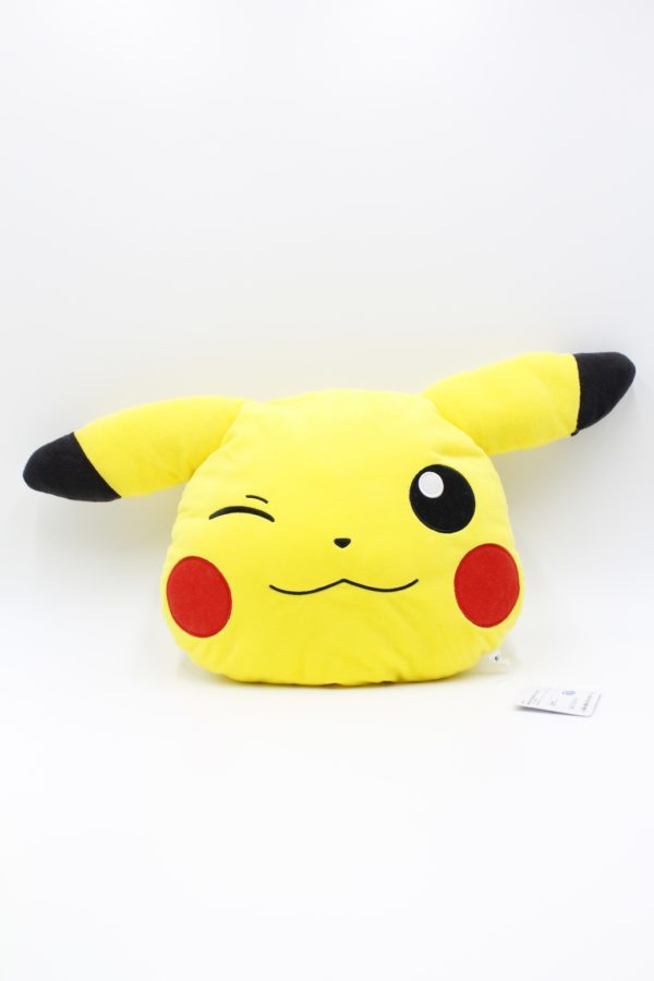 Pikachu Kissen zwinkernd soft Plüschtier Pokemon Original Japan Banpresto