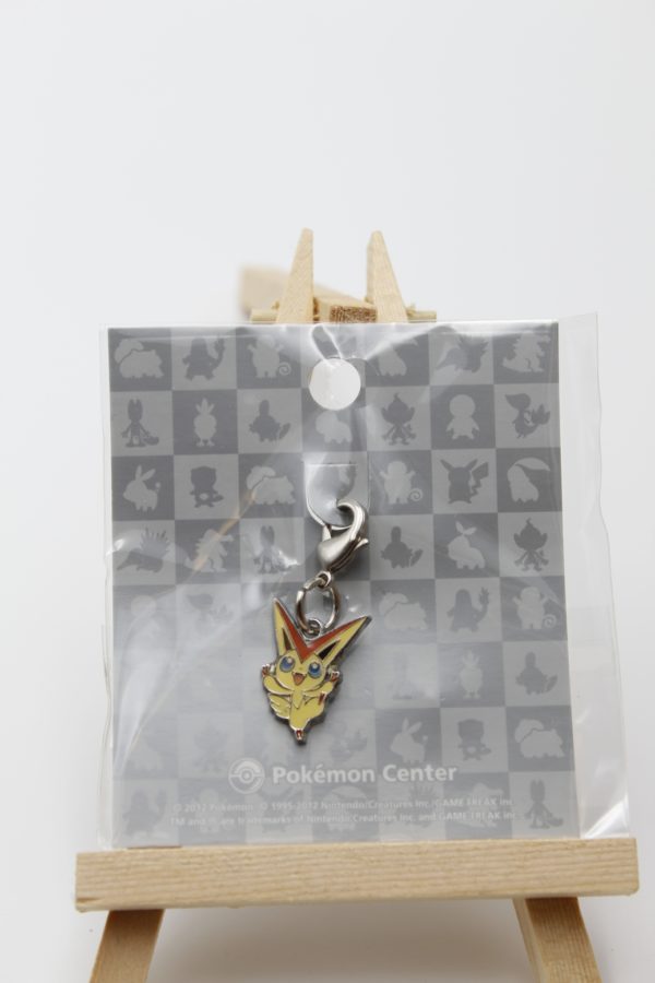 Victini Schlüsselanhänger Original Japan Pokemon Center 2012