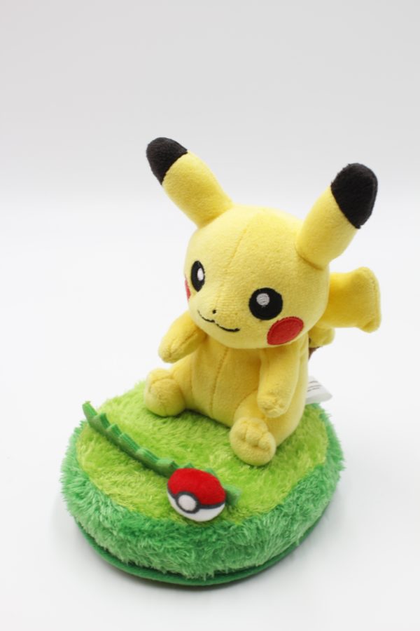 Pikachu Garten Plüschtier Original Japan Pokemon Center 2022