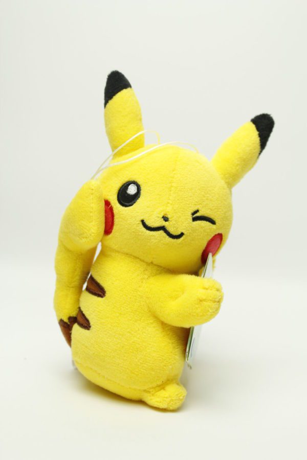 Pikachu zwinkernd Plüschtier Pokemon Original Japan Banpresto Bandai