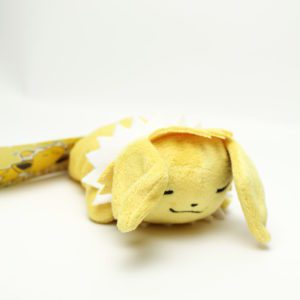 Blitza kuttari schlafend Plüschtier Original Japan Pokemon Center 2015