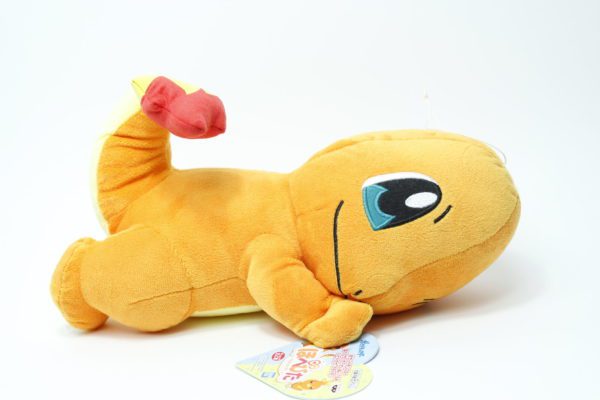 Glumanda liegend zwinkernd Plüschtier Pokemon Original Japan Banpresto